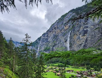 Lauterbrunnen Valley Hike