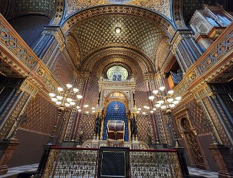 6 - Spanish Synagogue